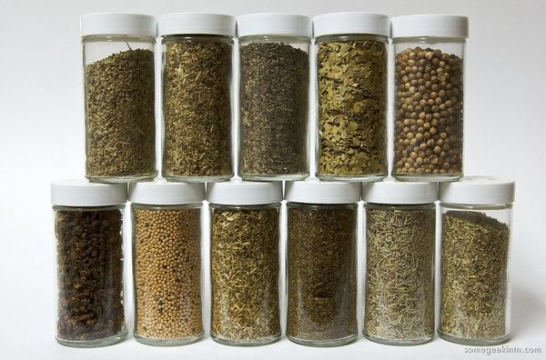 Herbs and spices in clear containers should be stored in the dark. 